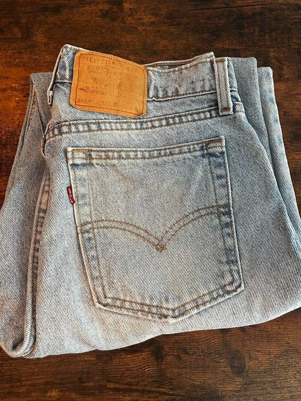 Vintage Levi's 560 light wash loose straight leg jeans